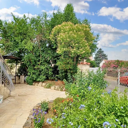 à + Jardin Appartamento Vias